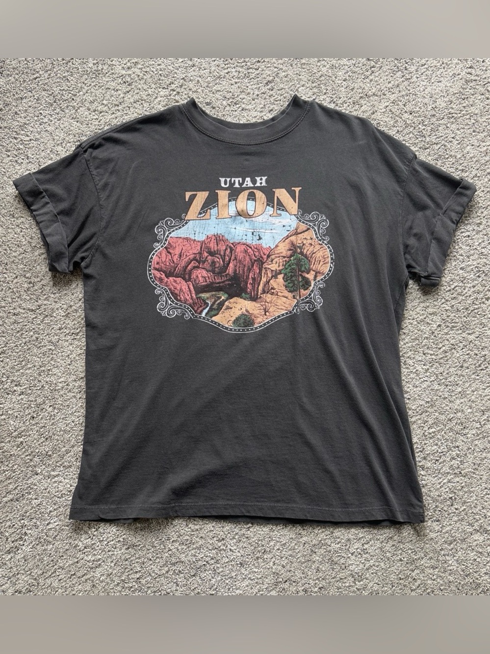 Altar'd State Utah Zion Graphic Tee - Dark grey with Multicolor Print